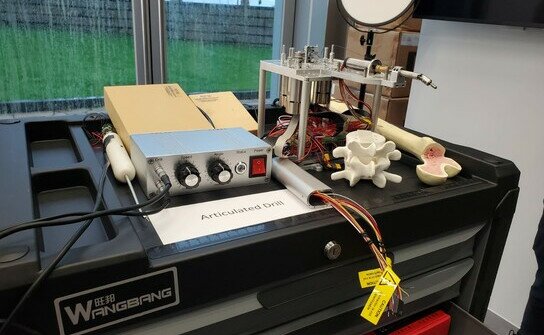 3.3 用於微創骨科手術的影像引導機械人平台 圖片